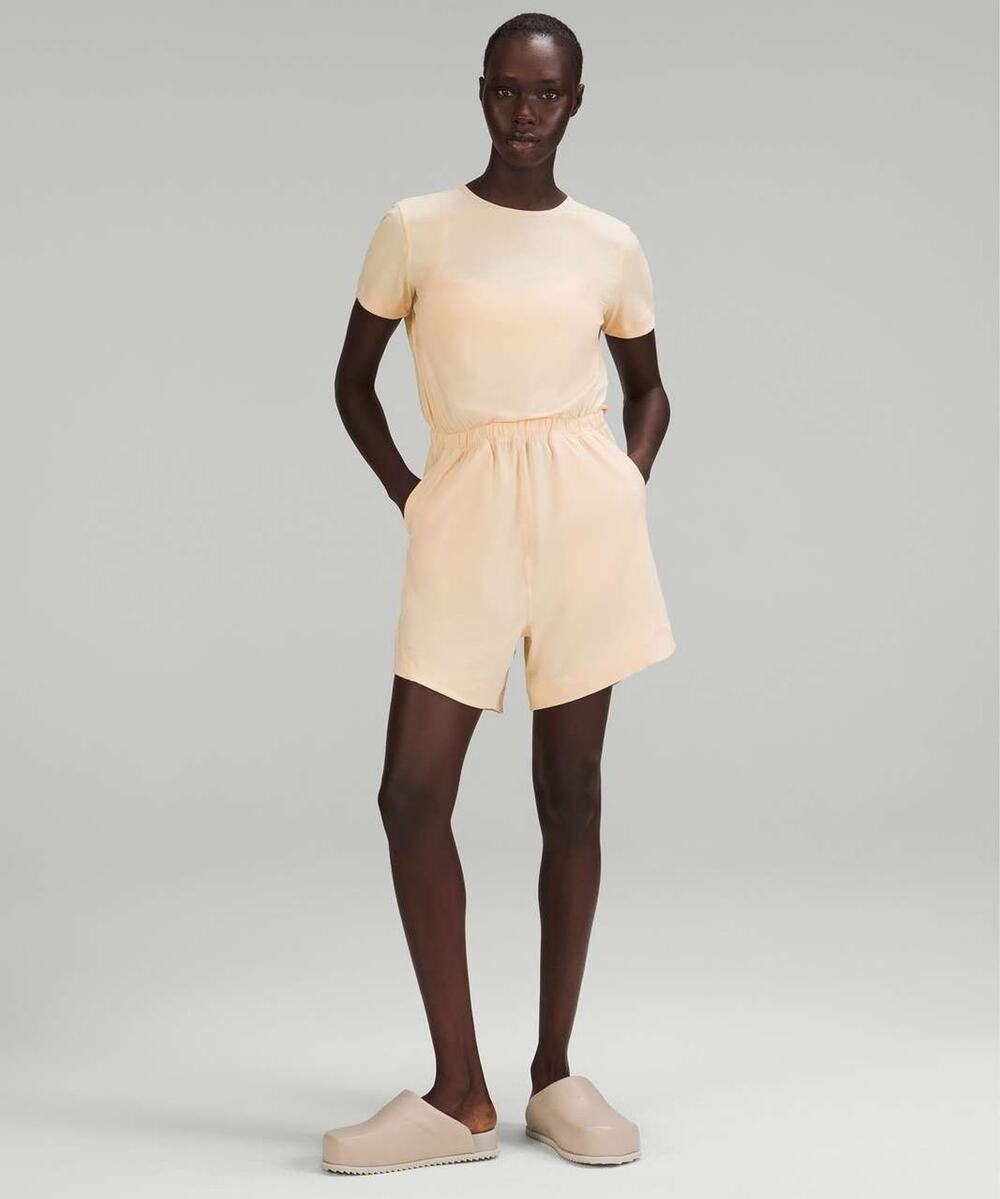 Lululemon Lightweight High-Neck Romper Prosecco-sz 8